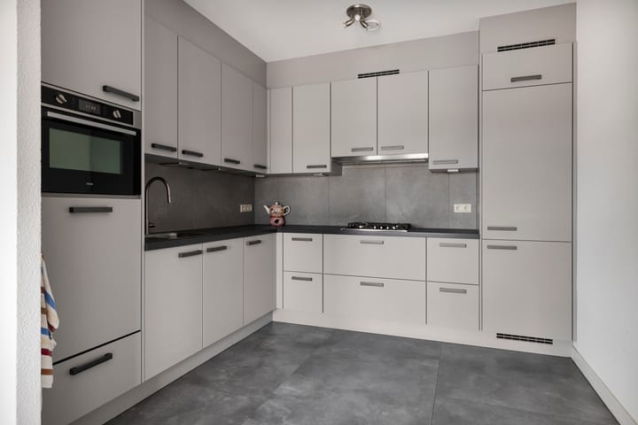 Photo 3 of Valdijk 8-B