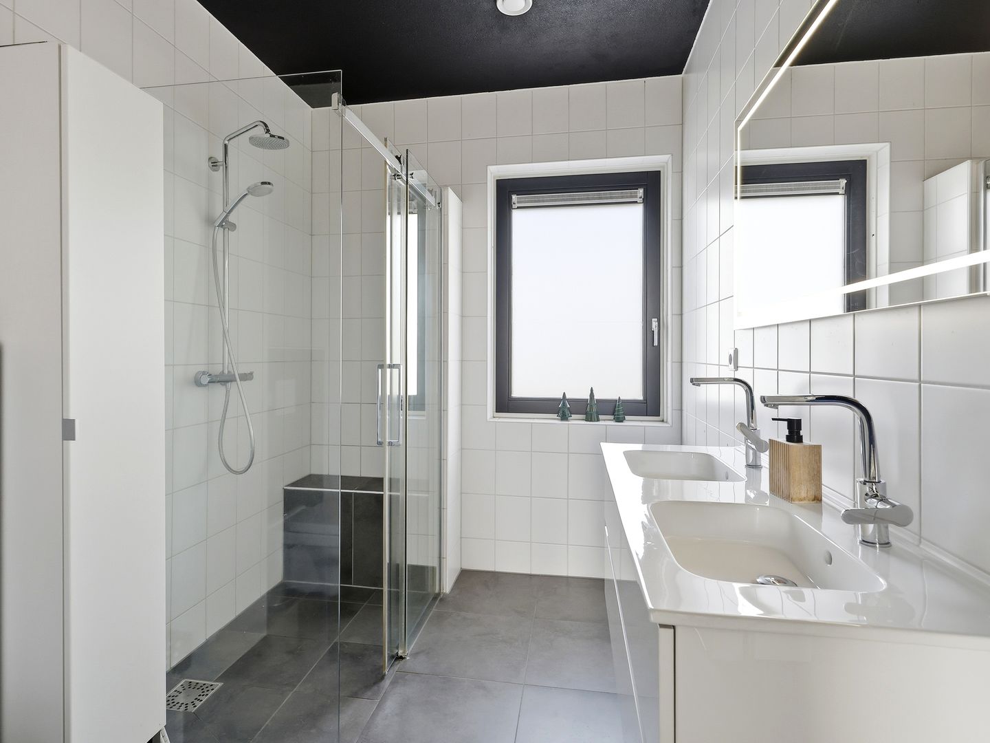 Foto 14 van Tak van Poortvlietstraat 2-A