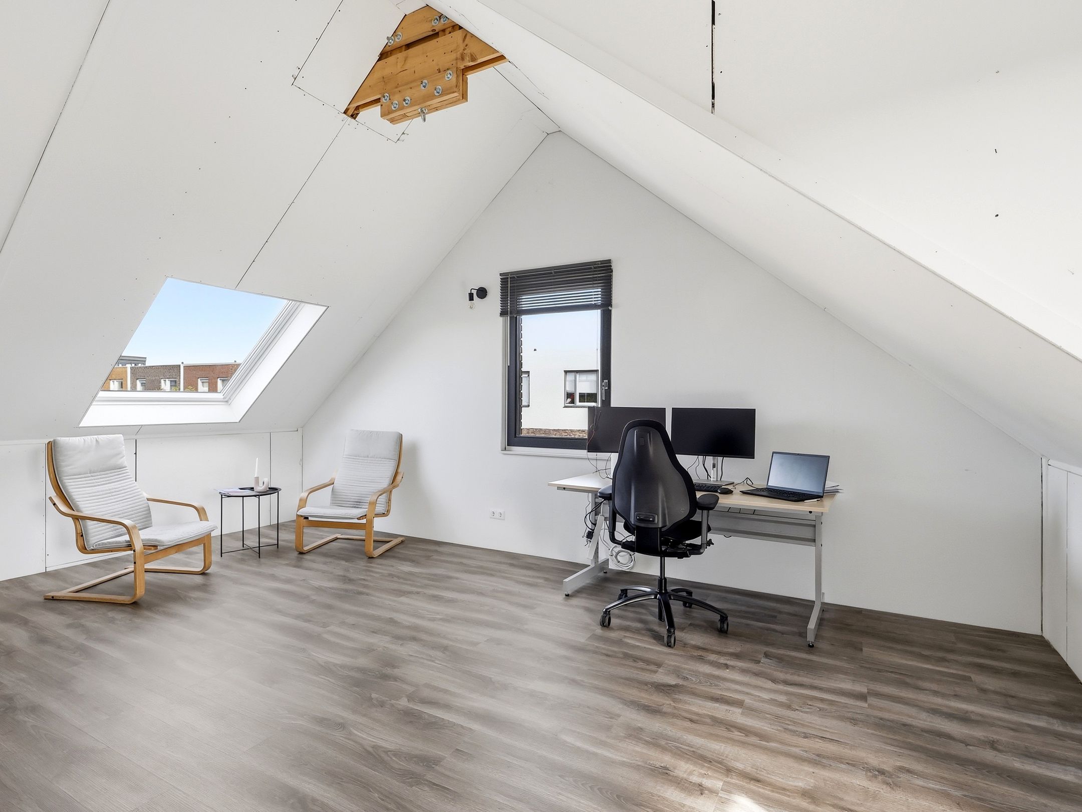 Foto 18 van Tak van Poortvlietstraat 2-A