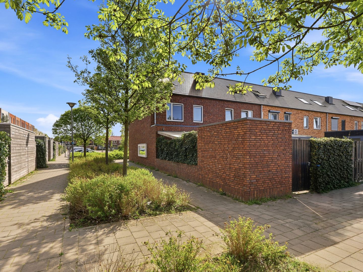 Foto 25 van Tak van Poortvlietstraat 2-A