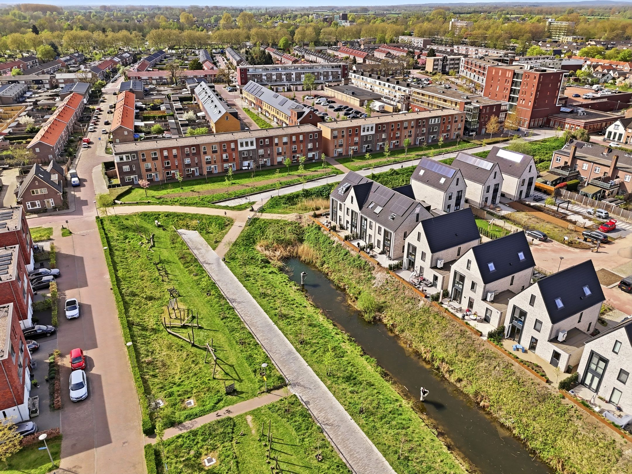 Foto 30 van Tak van Poortvlietstraat 2-A