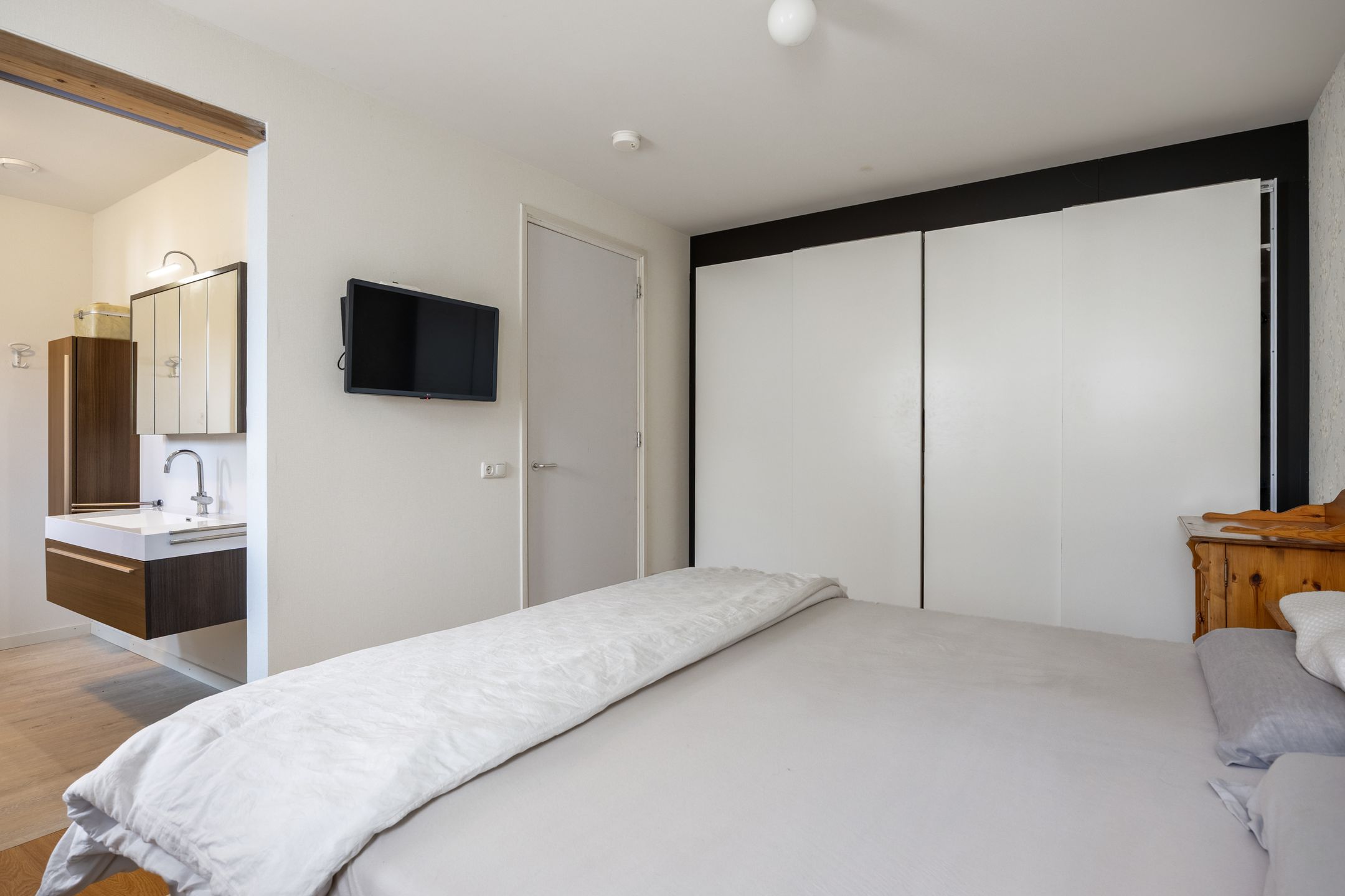 Foto 27 van Meedsterweg 8