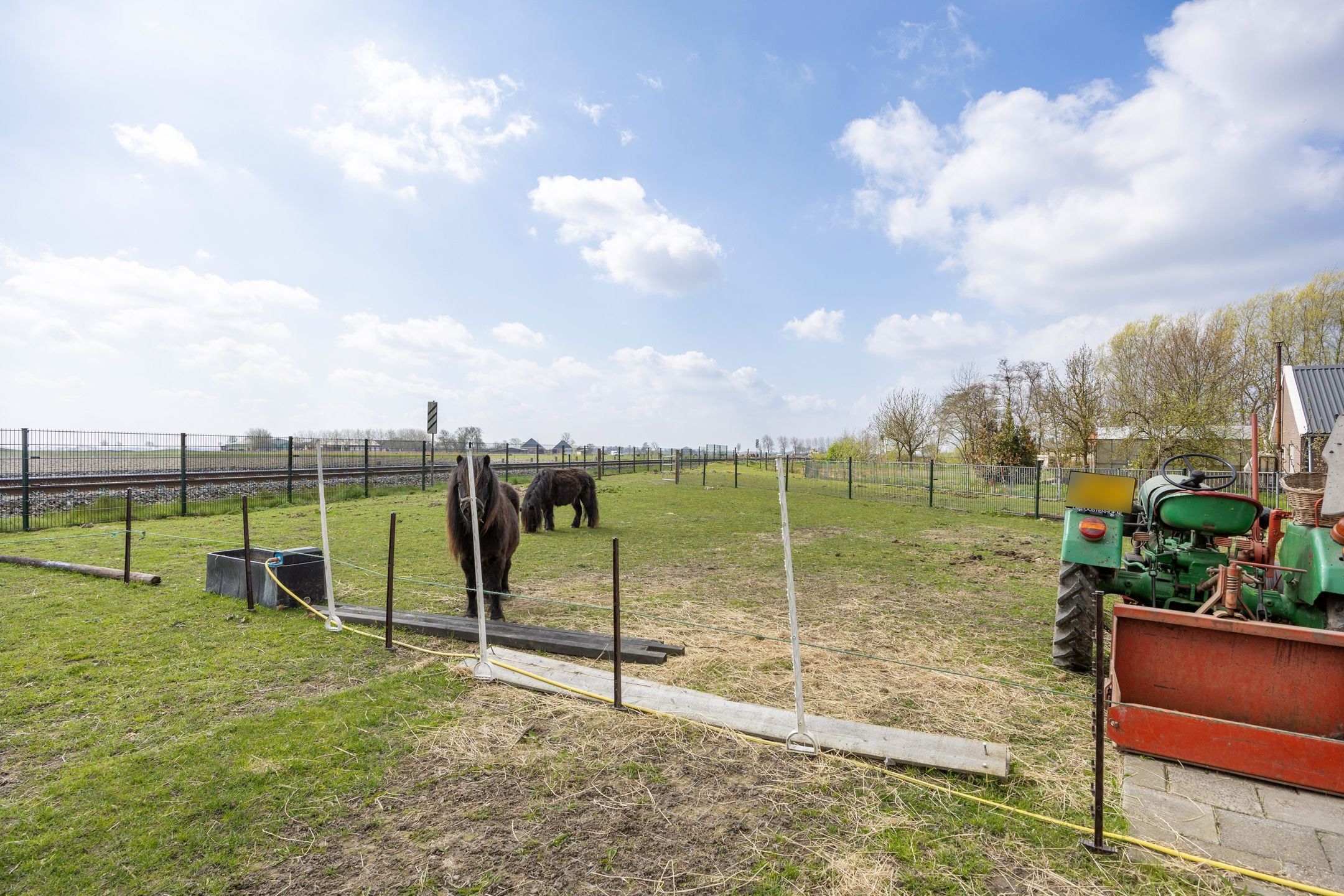 Foto 48 van Meedsterweg 8