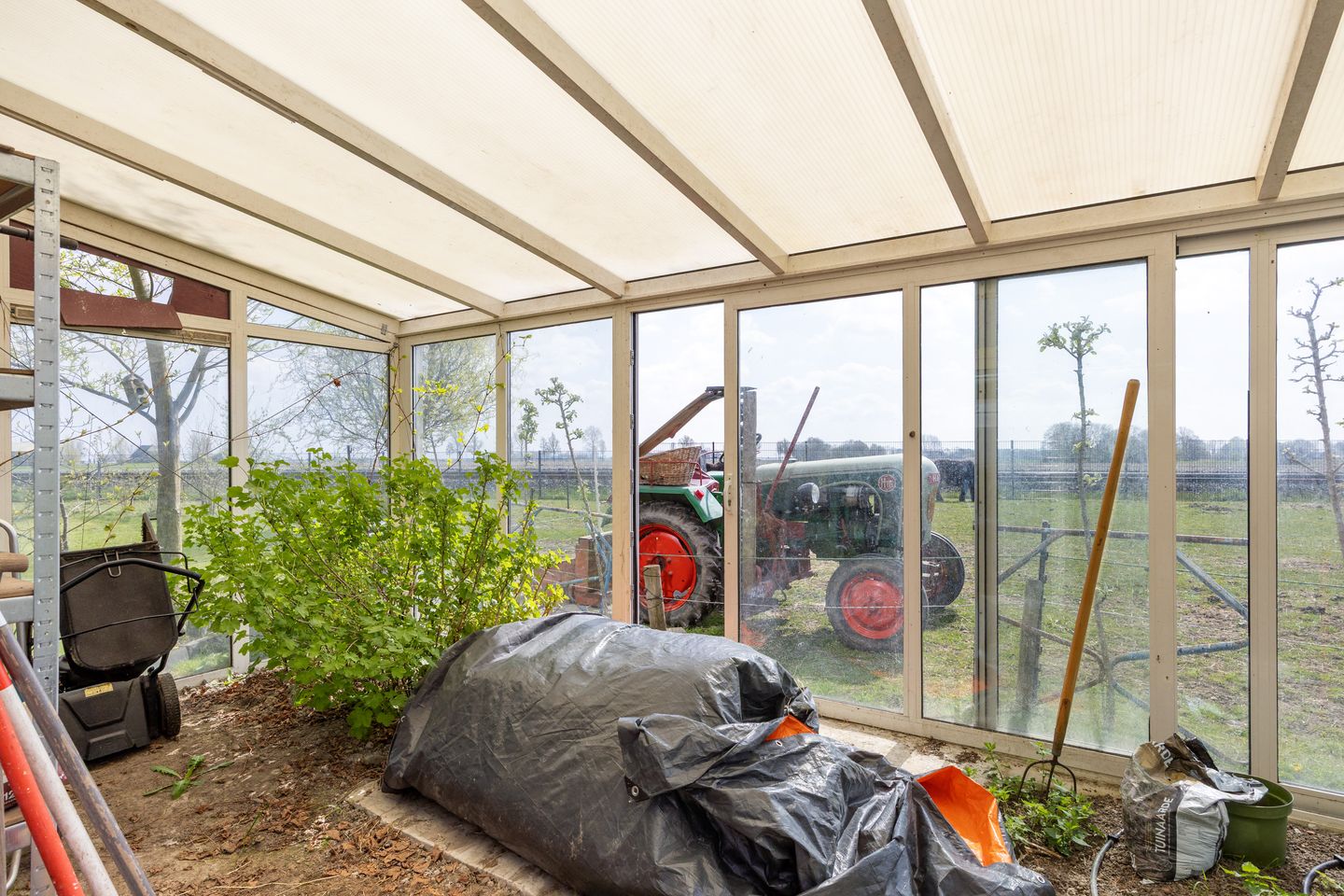 Foto 50 van Meedsterweg 8