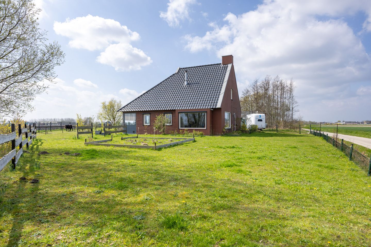 Foto 59 van Meedsterweg 8