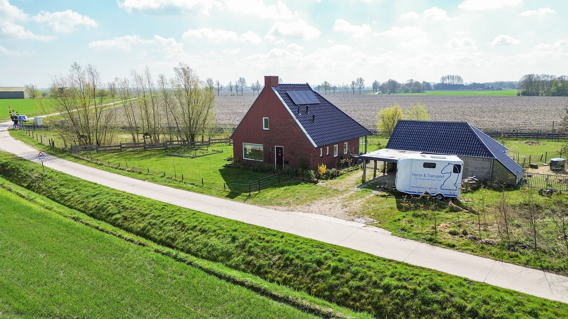 Foto 60 van Meedsterweg 8