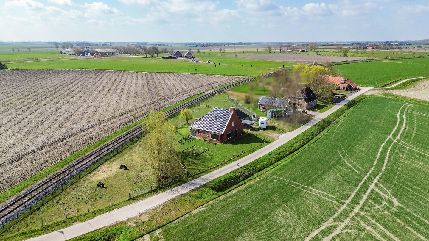 Foto 64 van Meedsterweg 8