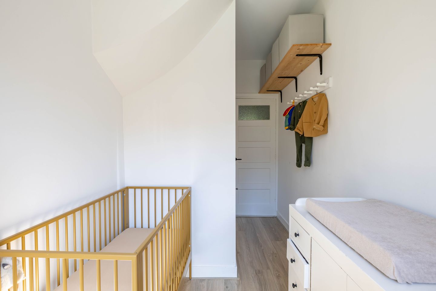 Foto 19 van Helper Brink 49-A