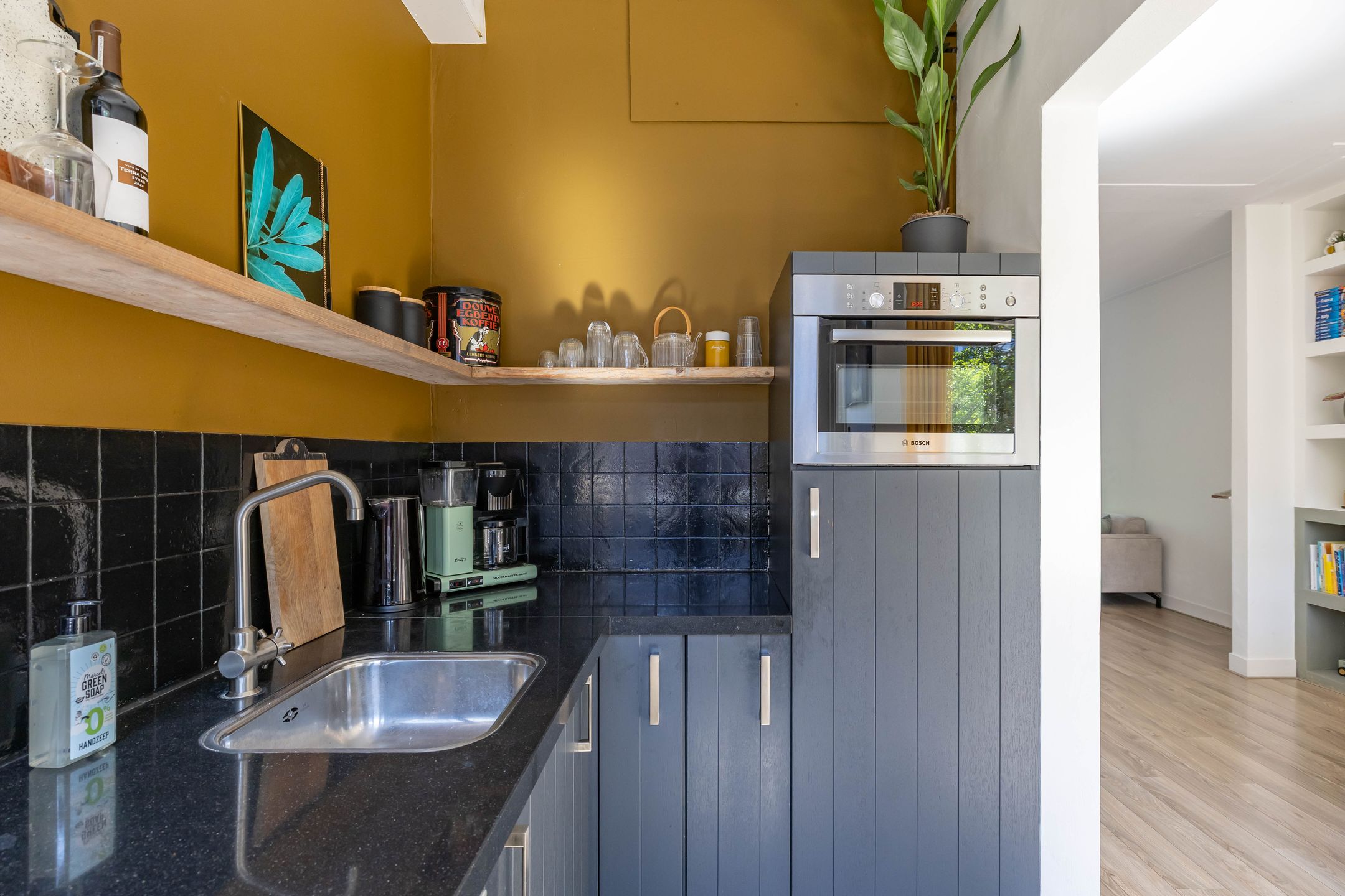 Foto 12 van Helper Brink 49-A