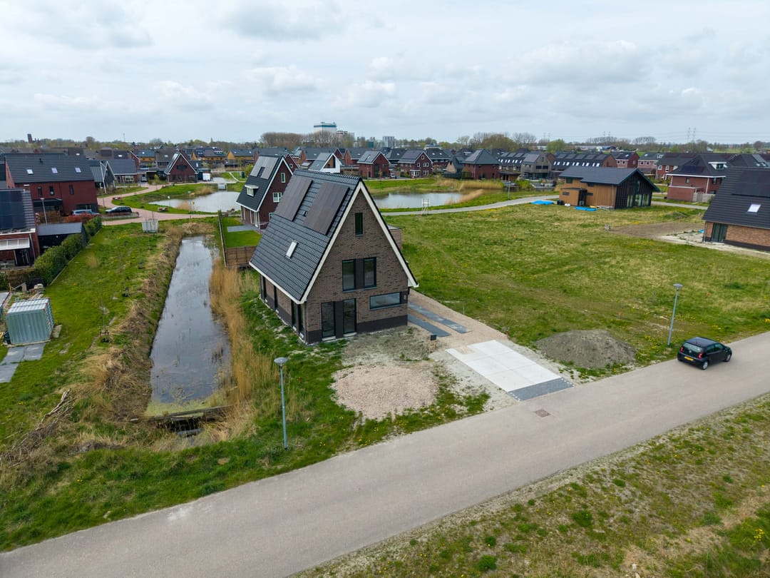 Foto 61 van Waterhoen 8