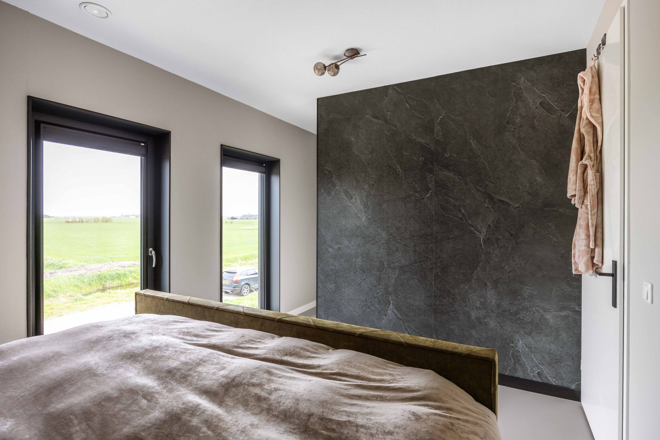 Foto 39 van Waterhoen 8