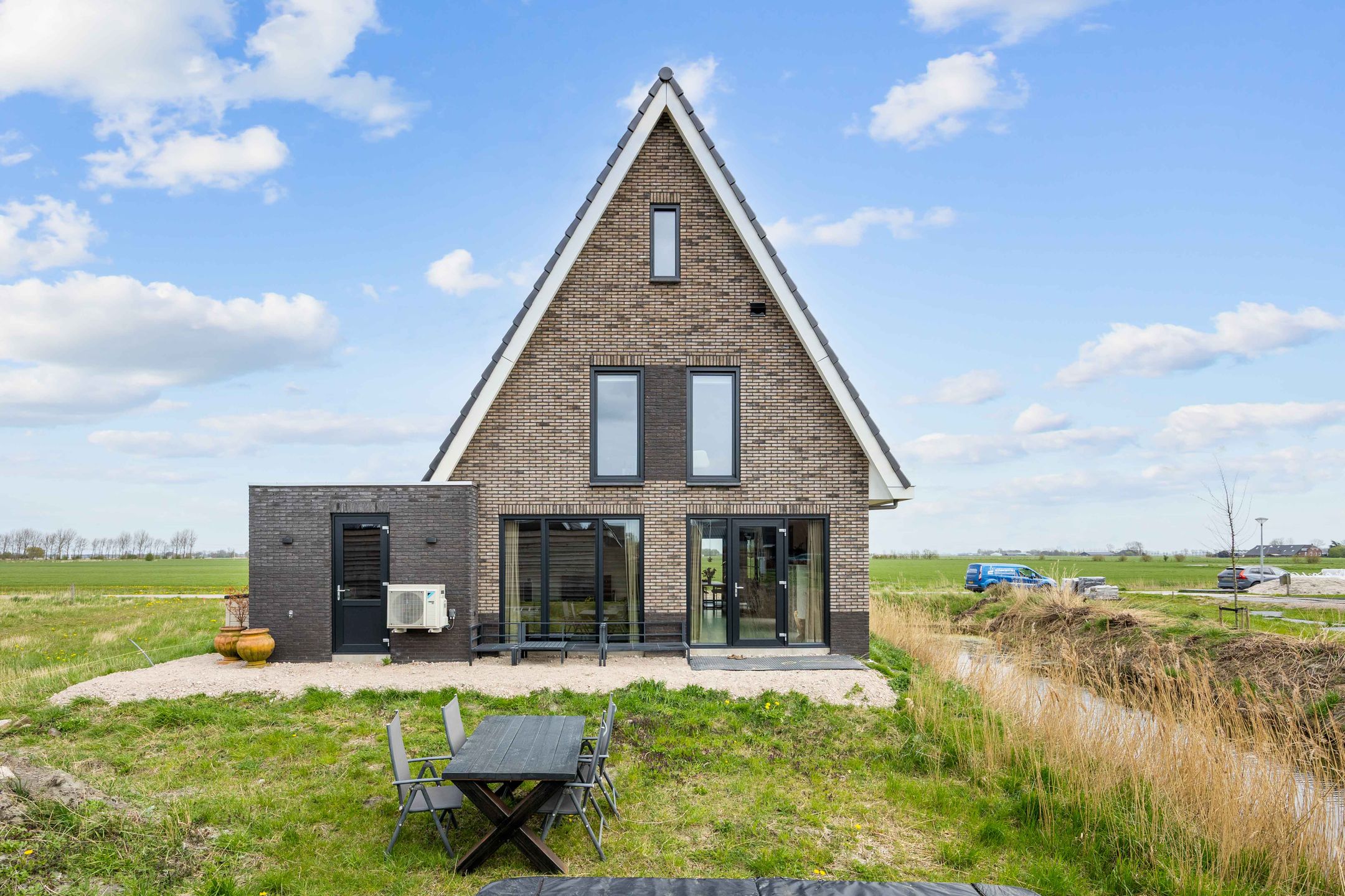 Foto 57 van Waterhoen 8