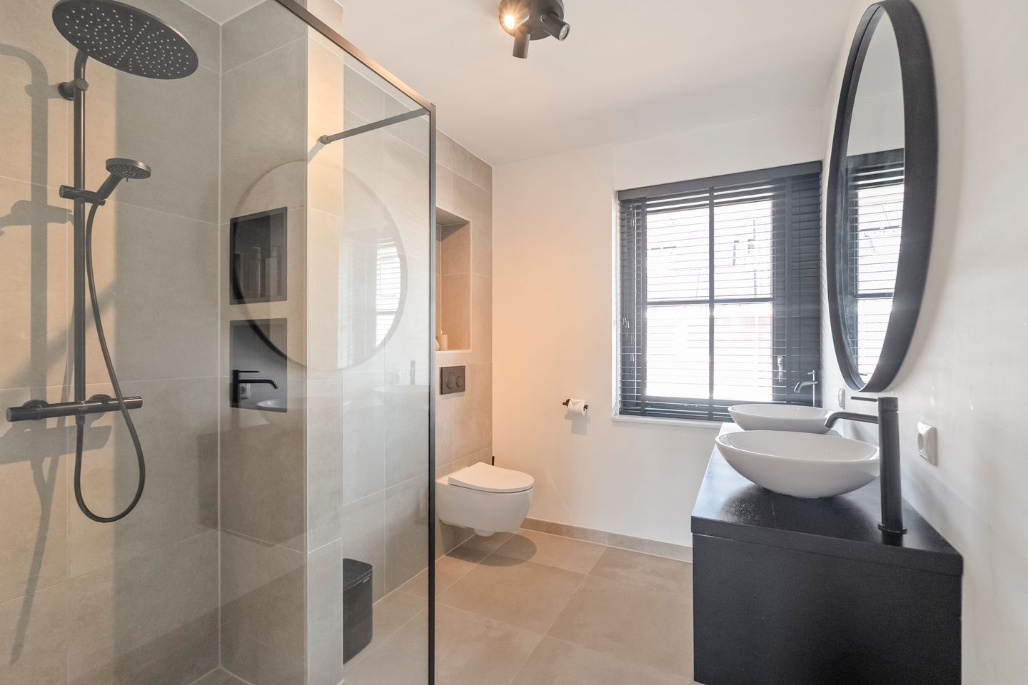 Foto 20 van Duist 17