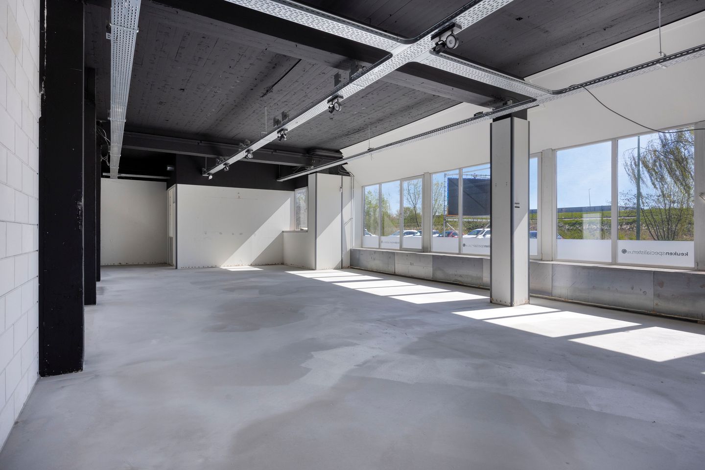 View photo 3 of Industrieweg 26