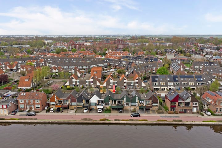 Tussenwoning te koop: Zuidkade 40, Waddinxveen