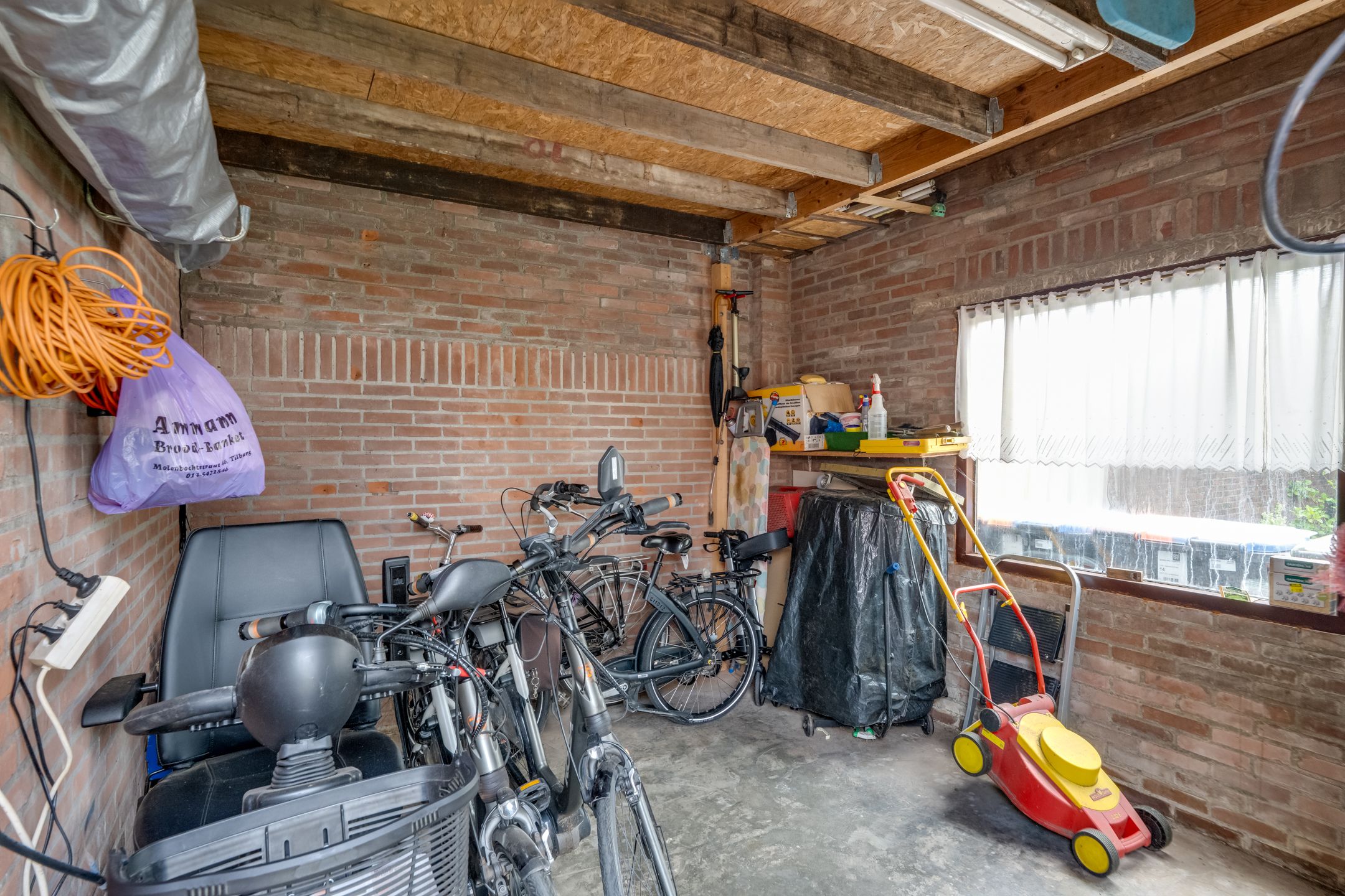 Foto 39 van Van Heeswijkstraat 12