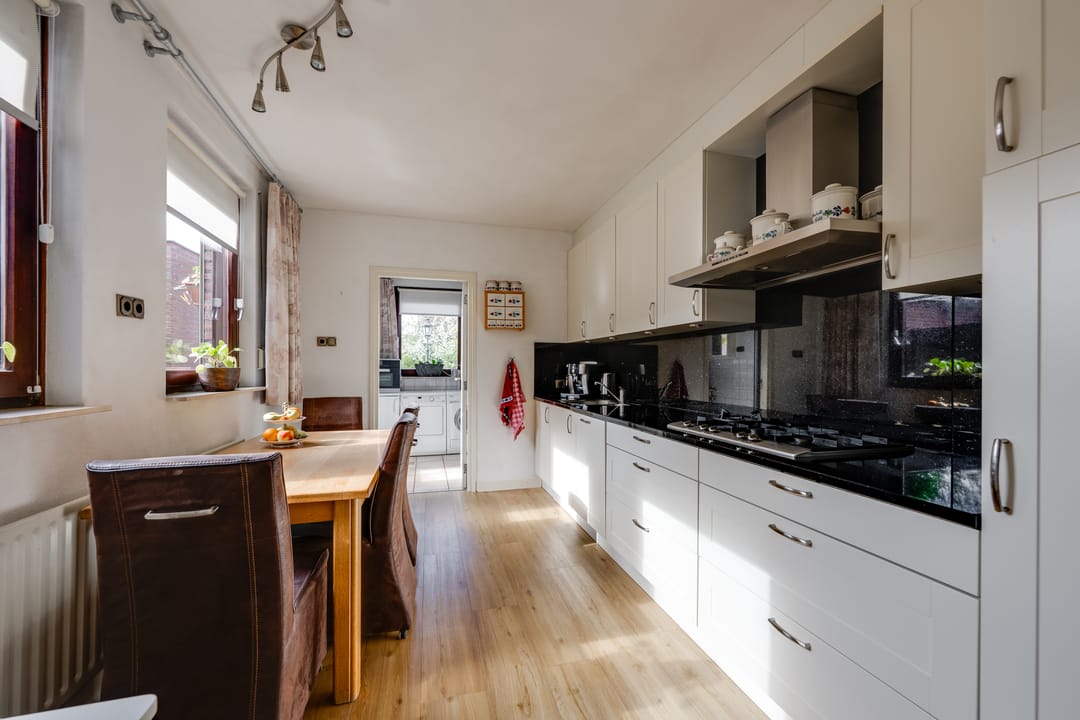 Foto 16 van Van Heeswijkstraat 12