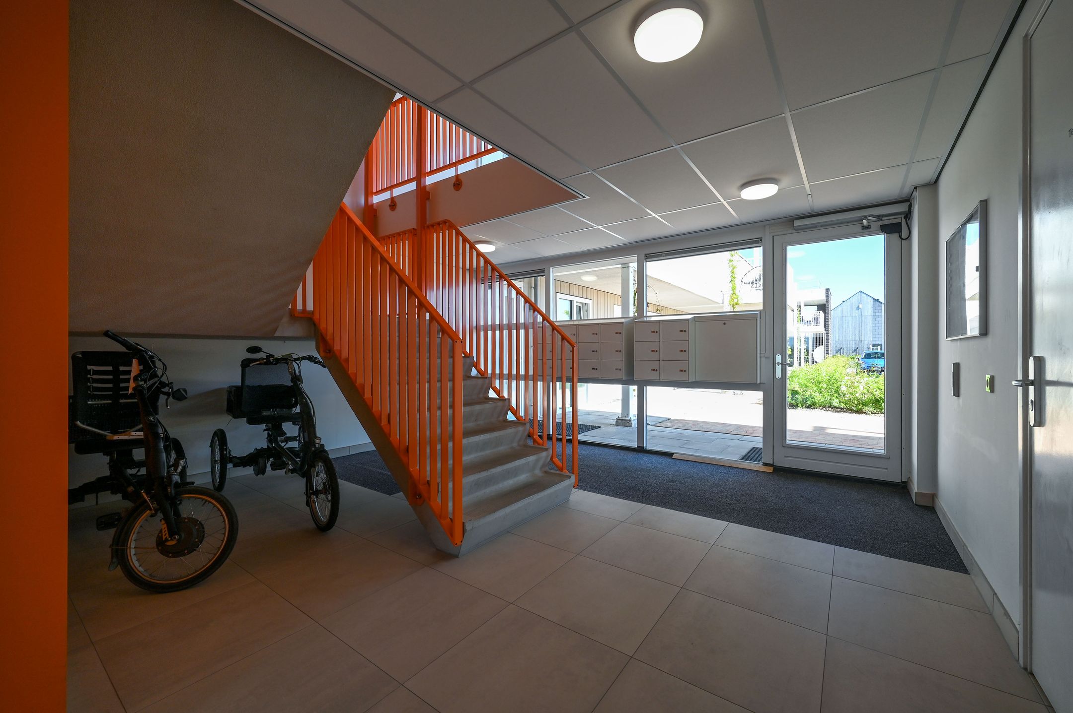 Modern Energy-Efficient Apartment with Water Views in Zeewolde — 18