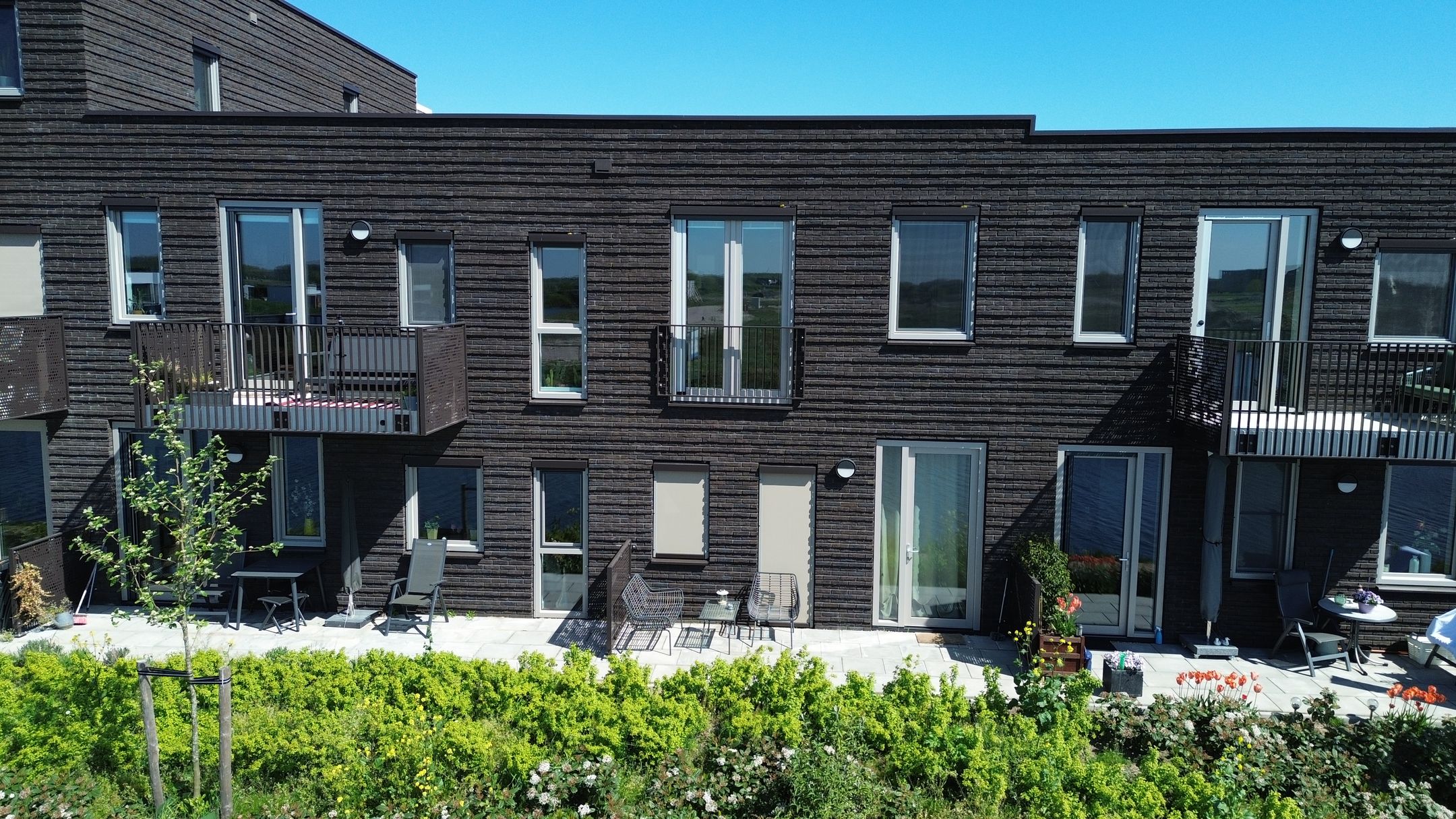 Modern Energy-Efficient Apartment with Water Views in Zeewolde — 21