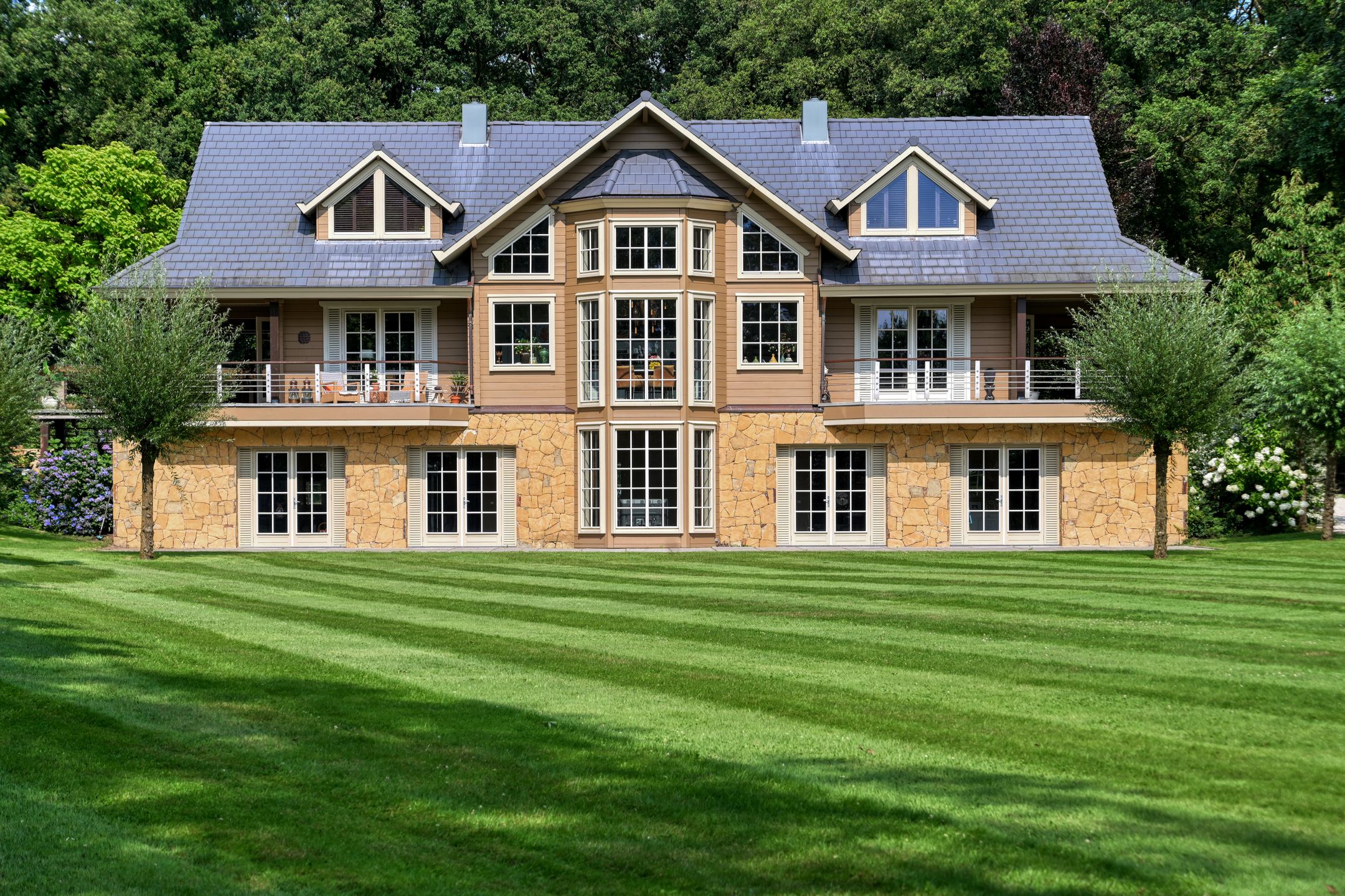 Photo 3 of Dreyenseweg 21