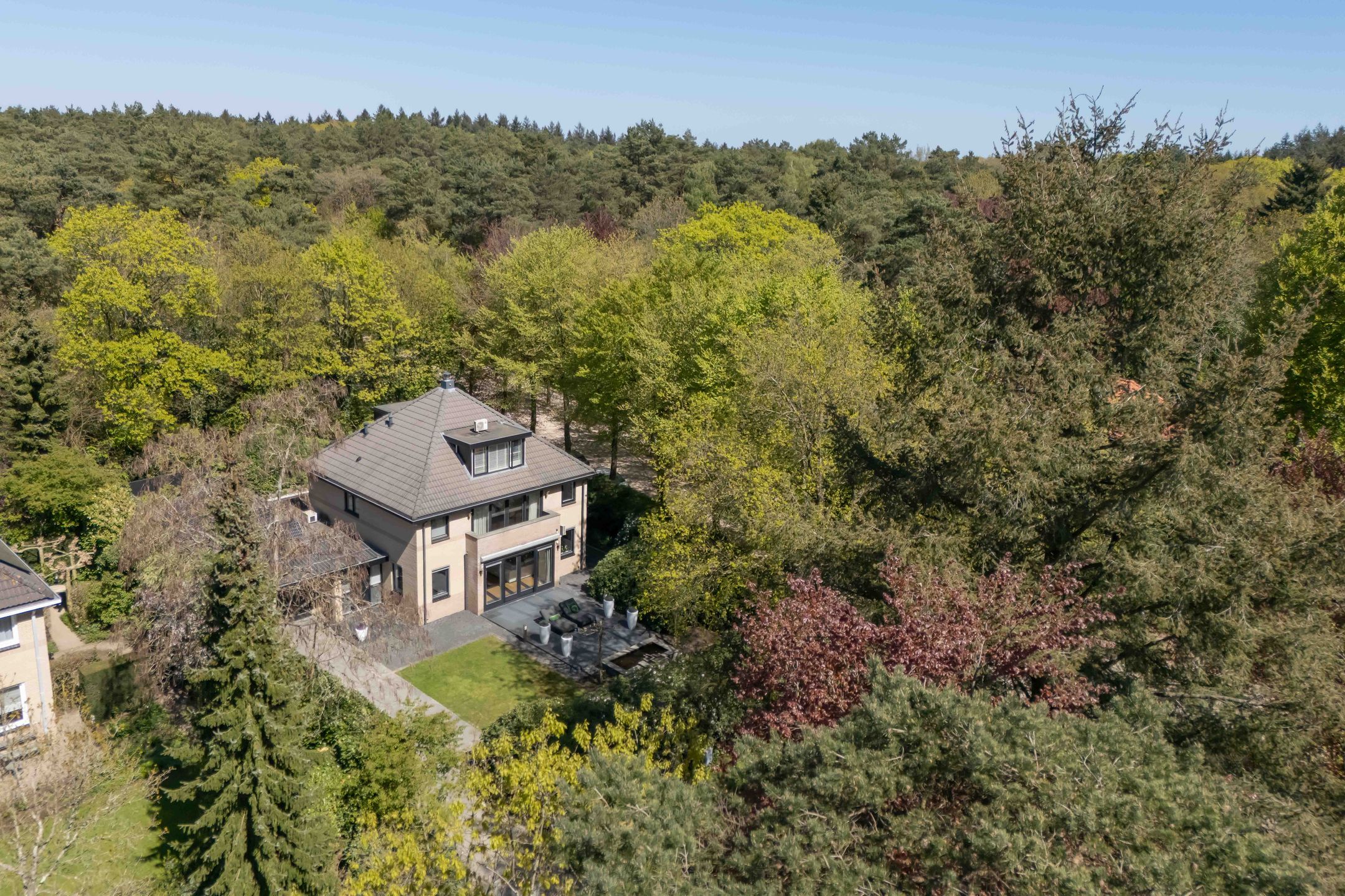 Foto 36 van van Lyndenlaan 10