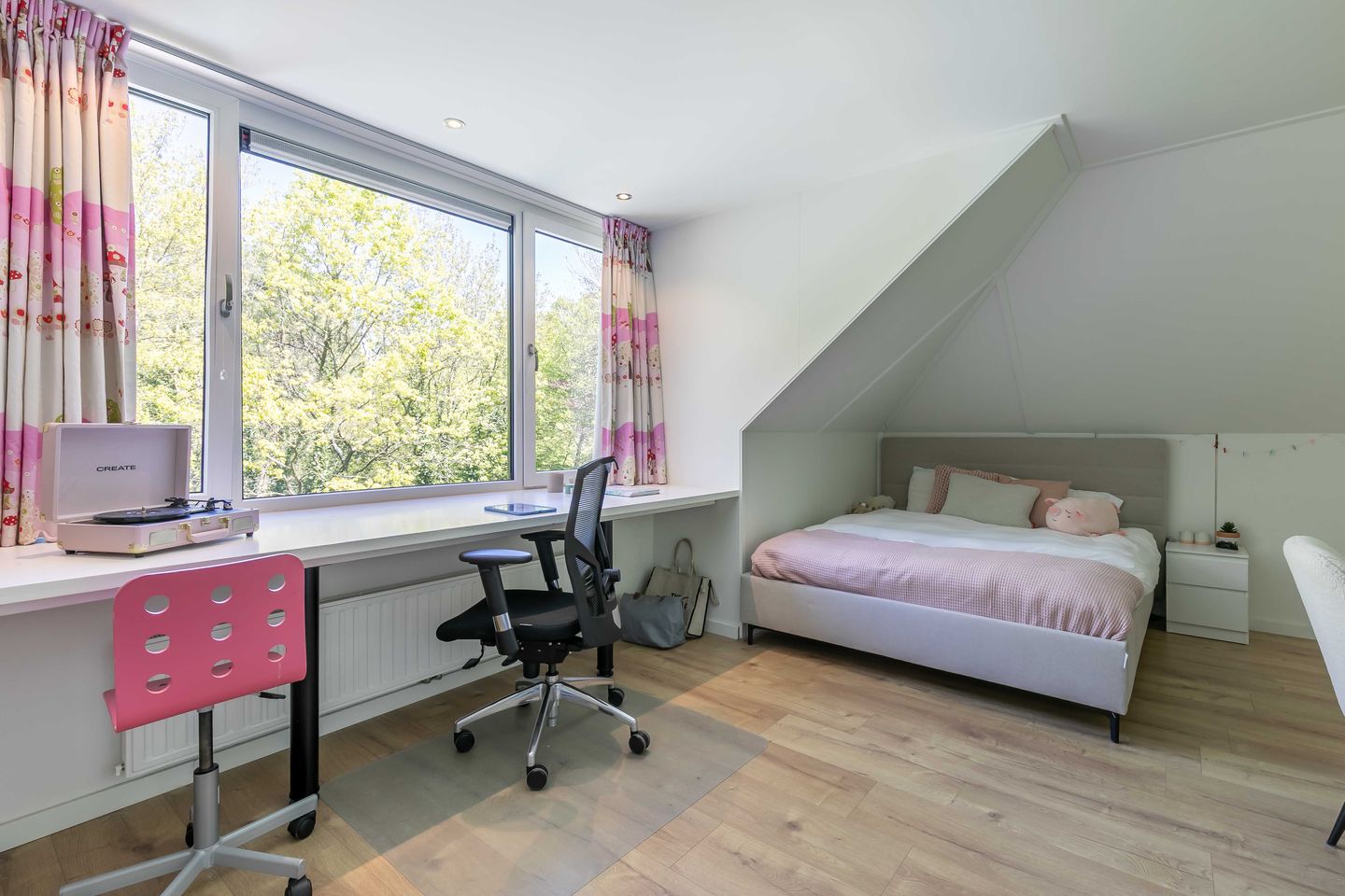 Foto 25 van van Lyndenlaan 10