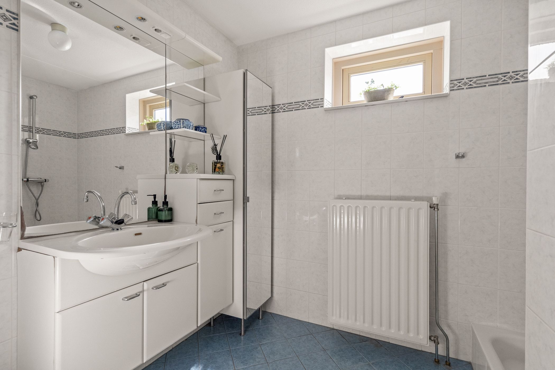 Photo 24 of Van der Glashof 8