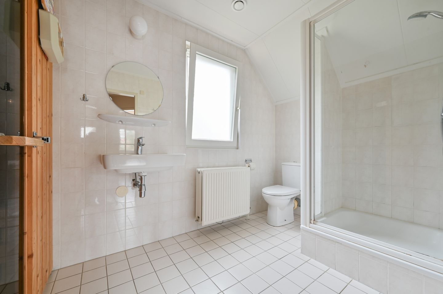 Photo 20 of Valkenlaan 26-A126A