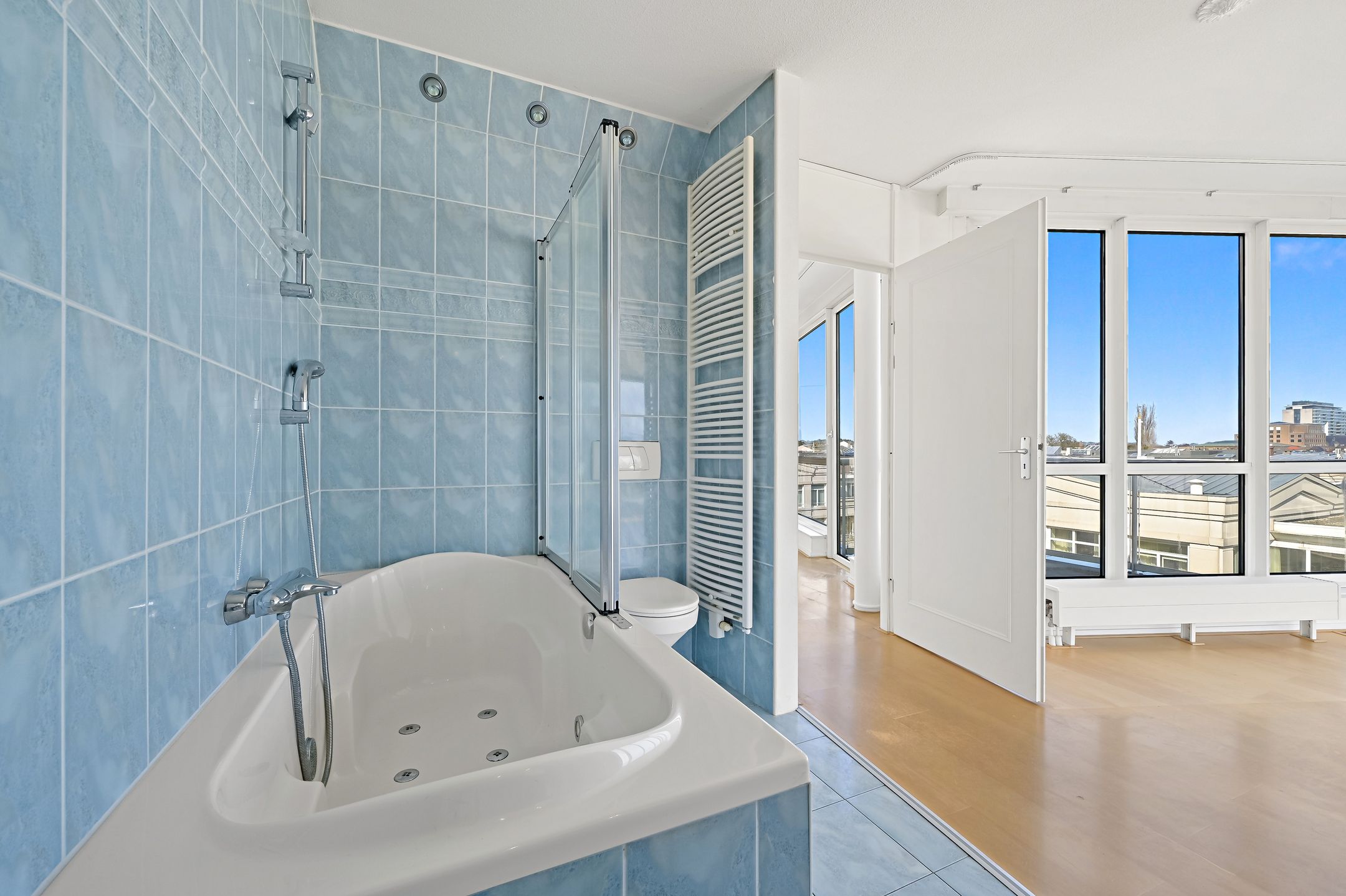 Foto 6 van Burgemeester De Monchyplein 48