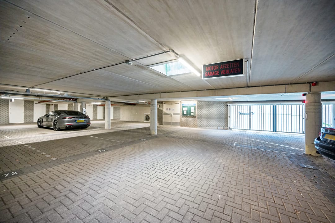 Foto 38 van Burgemeester De Monchyplein 48