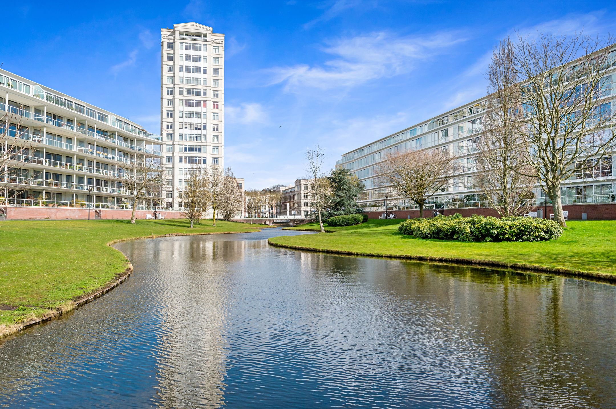 Foto 42 van Burgemeester De Monchyplein 48