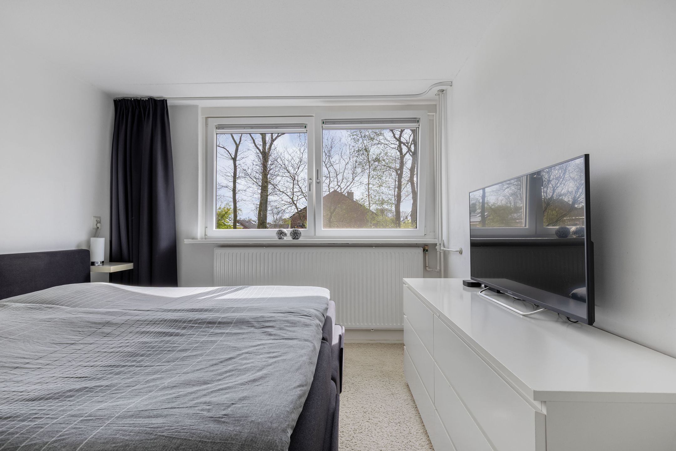 Garden-oriented family living in a spacious home in De Drait — 24
