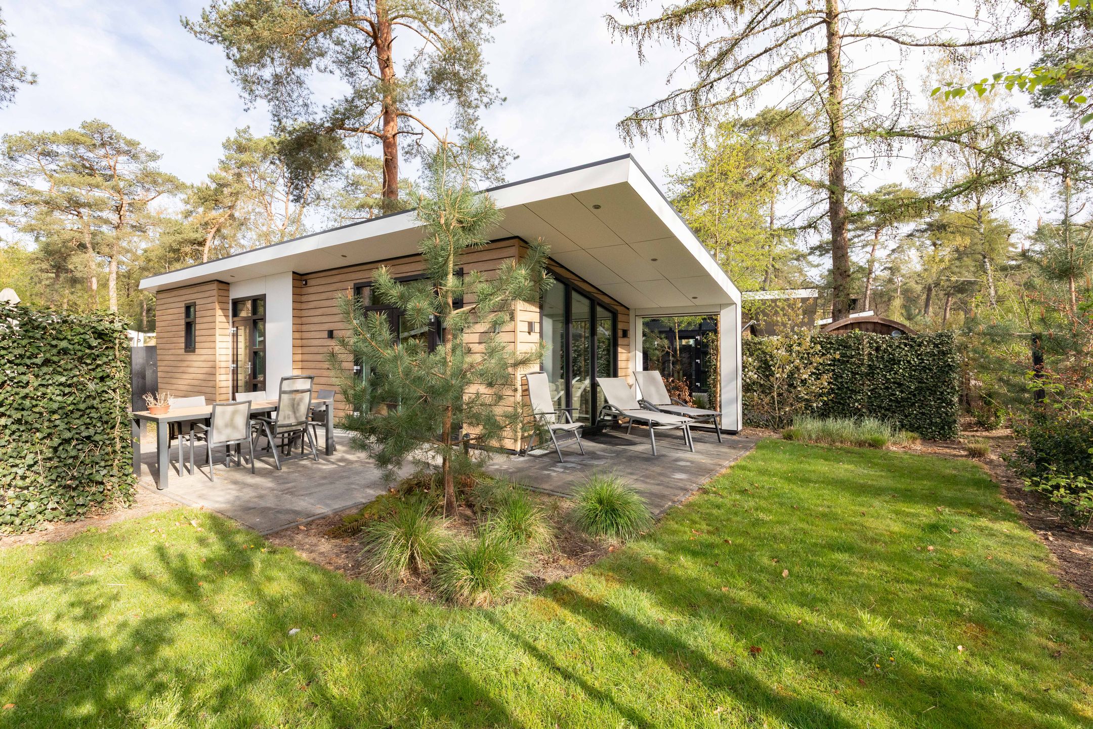 2-bedroom freehold villa in Garderen — photo 1 of 5