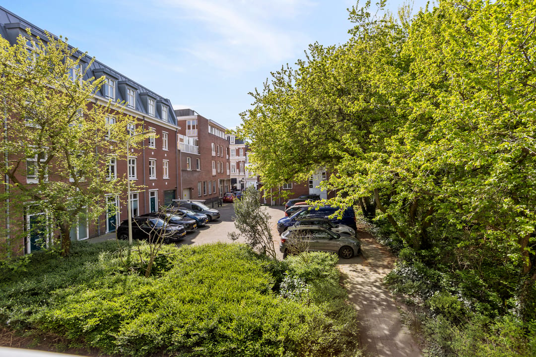 Photo 13 of Frederikstraat 297