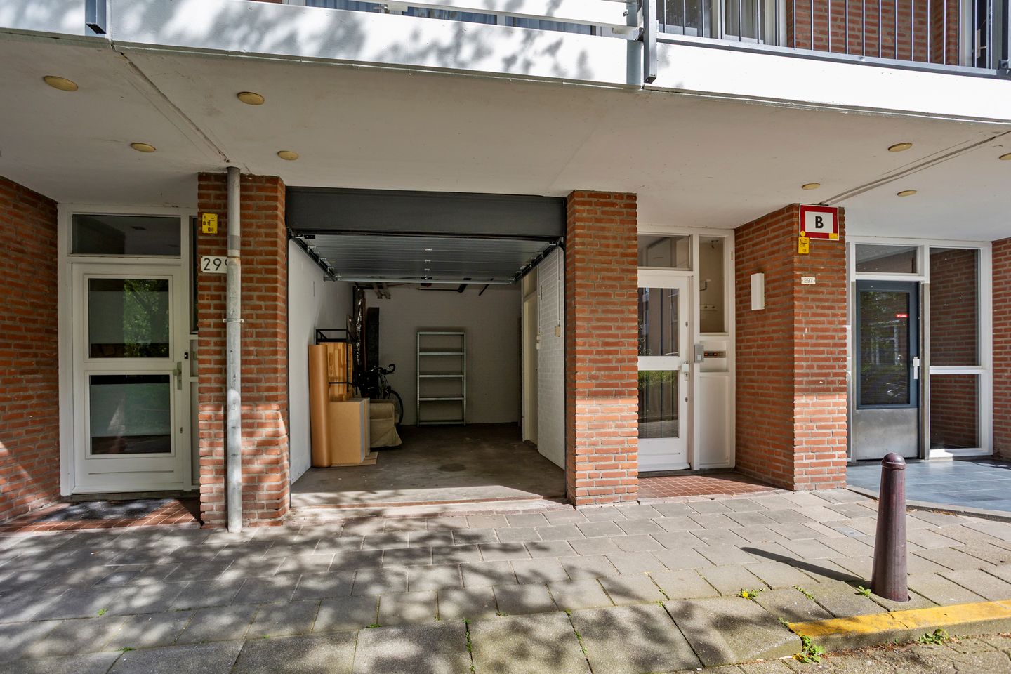 Photo 20 of Frederikstraat 297