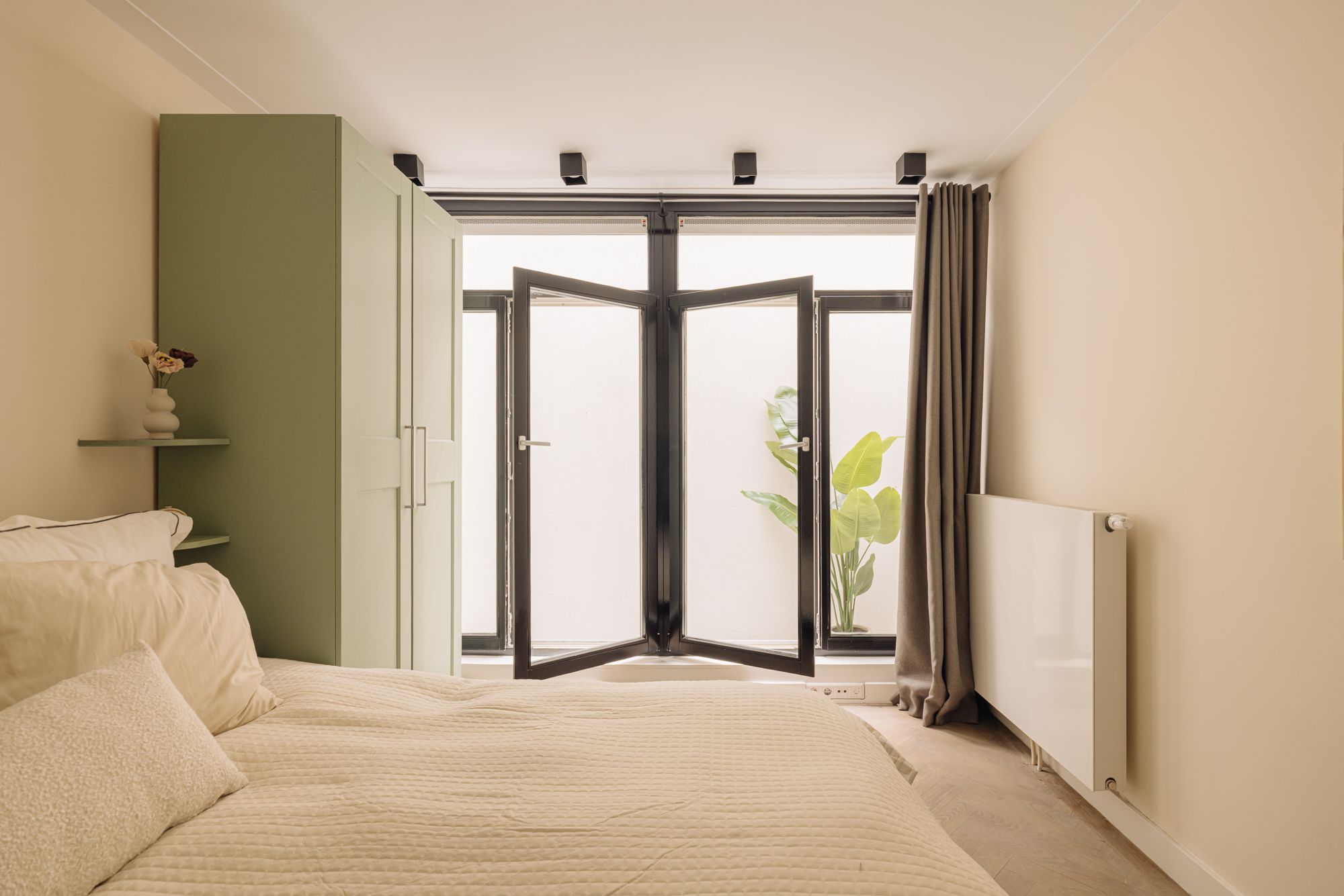 Photo 33 of Sint Willibrordusstraat 61-H