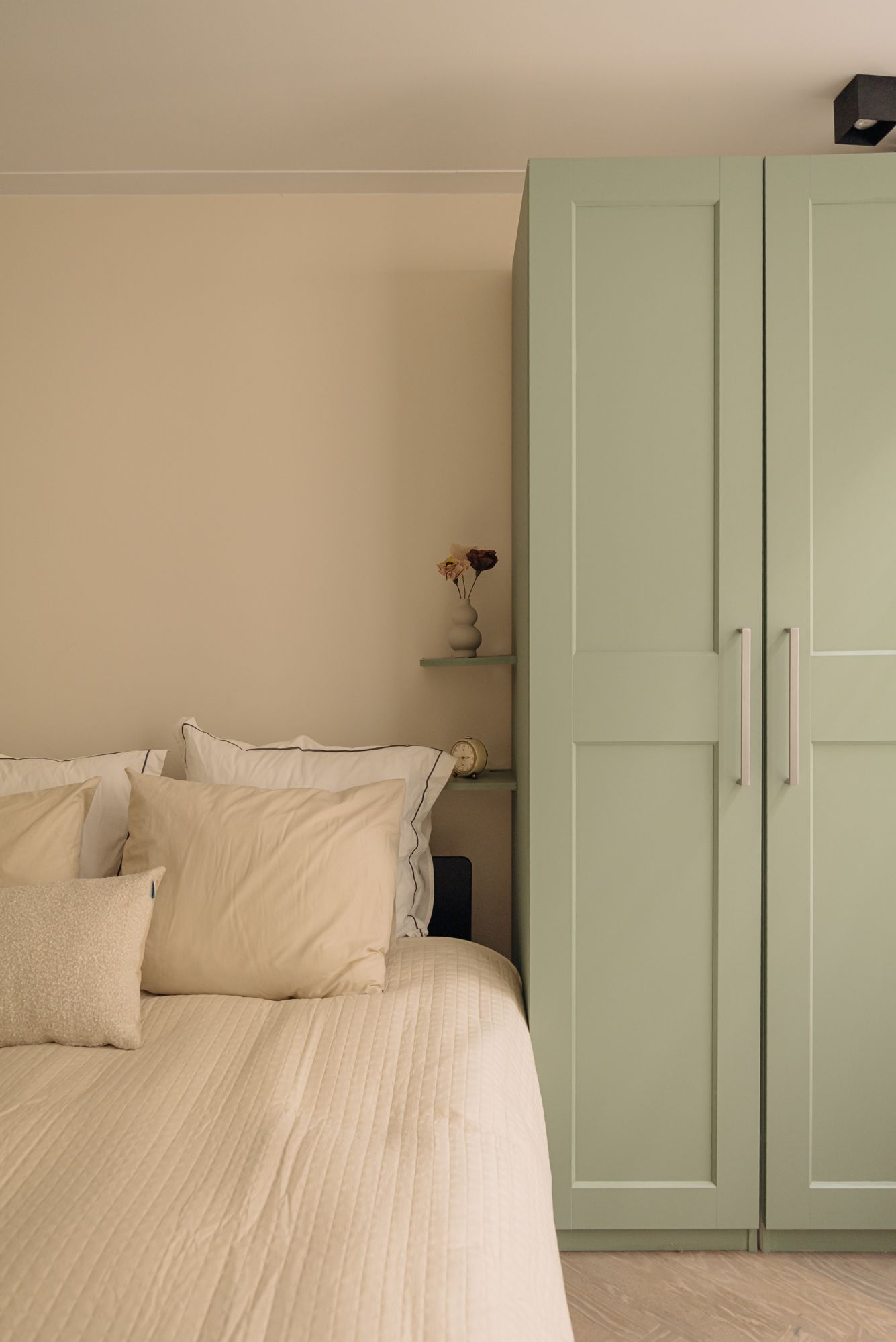 Photo 35 of Sint Willibrordusstraat 61-H