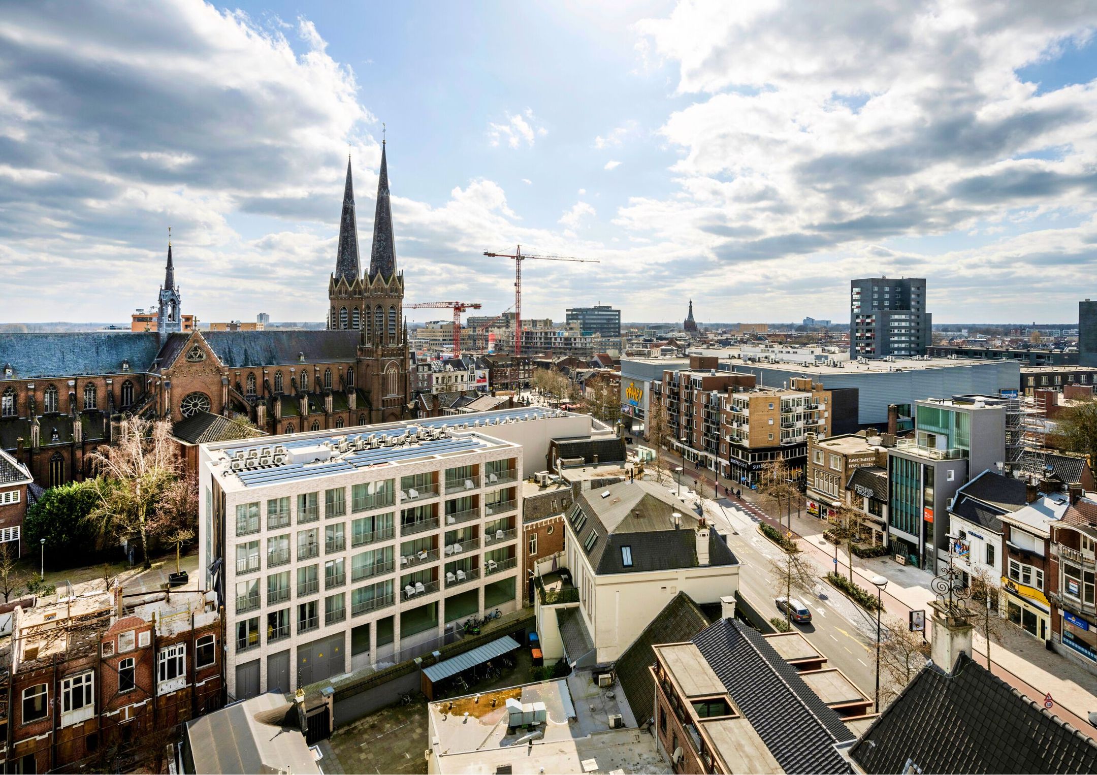 Foto 6 van Spoorlaan 302-36