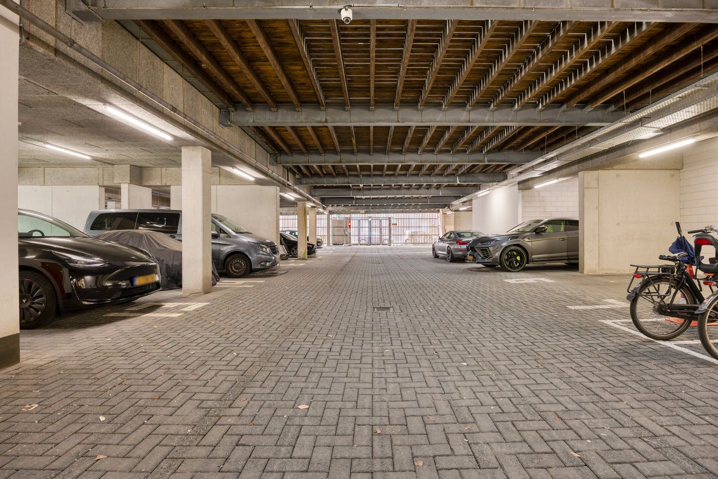 Foto 19 van Derkinderenstraat 160