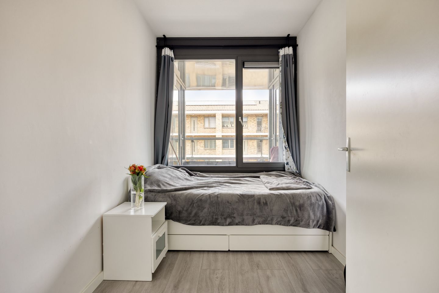 Foto 14 van Derkinderenstraat 160