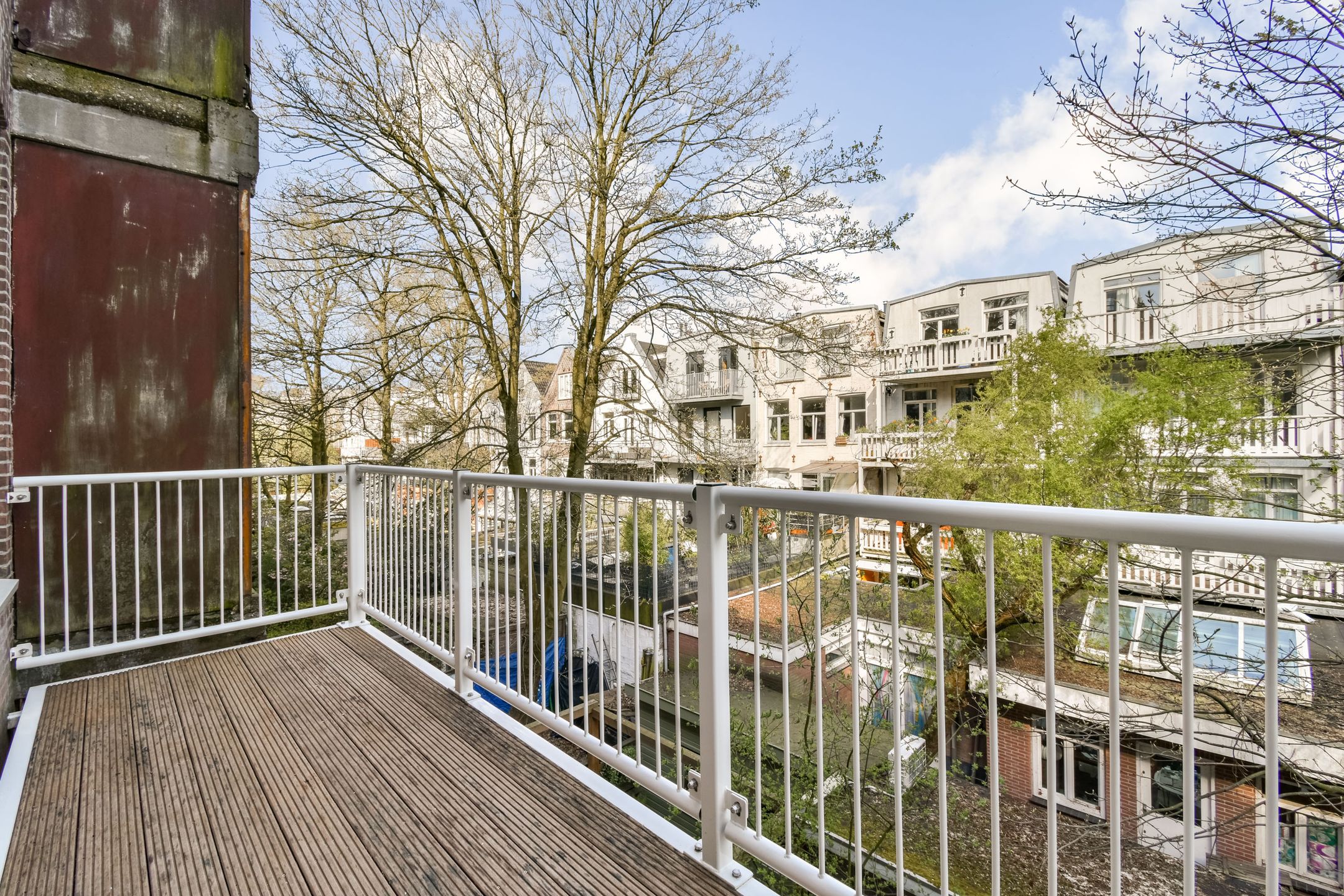 Charming Apartment with Spacious Balcony in De Pijp on Freehold Land — 18