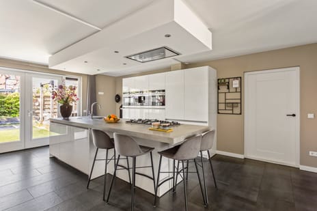 Kamille 109 tertiary image