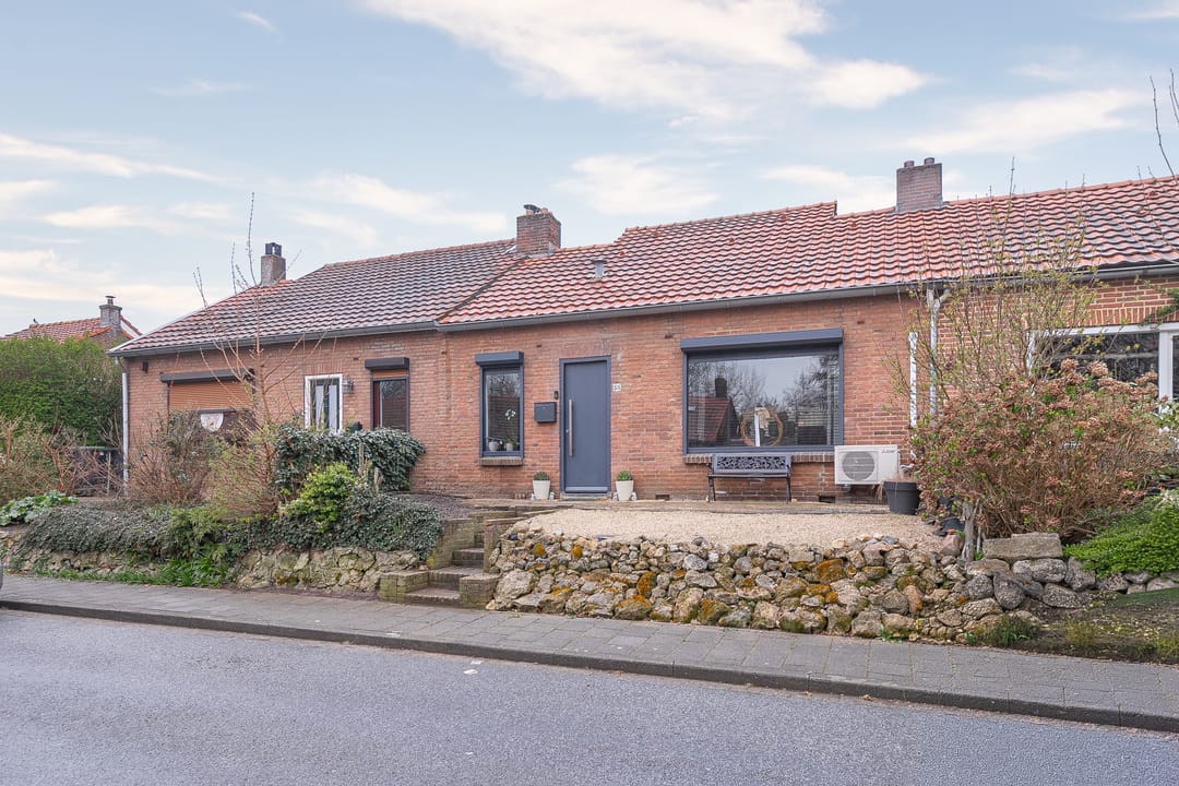 Foto 1 van Leeuwerikstraat 35