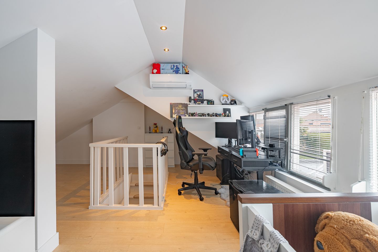 Foto 10 van Leeuwerikstraat 35