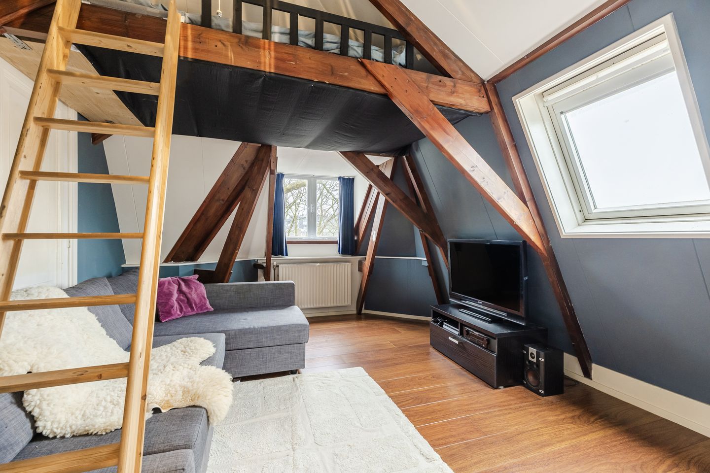 Foto 29 van Kennemerstraatweg 158