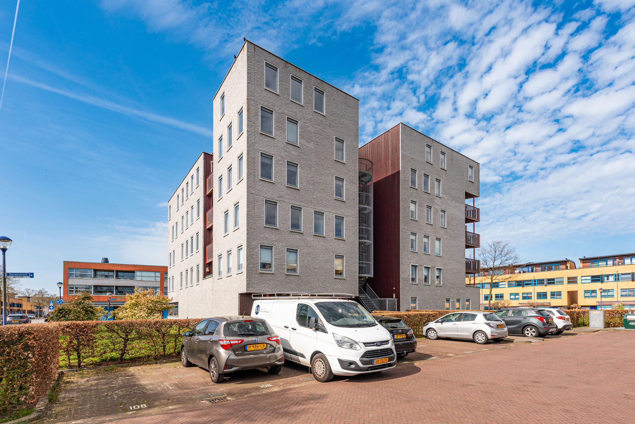 Zenderstraat 100 