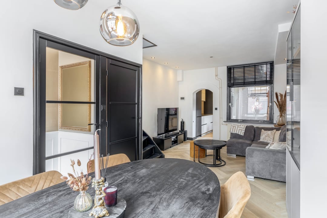 Photo 13 of Lange Weistraat 38