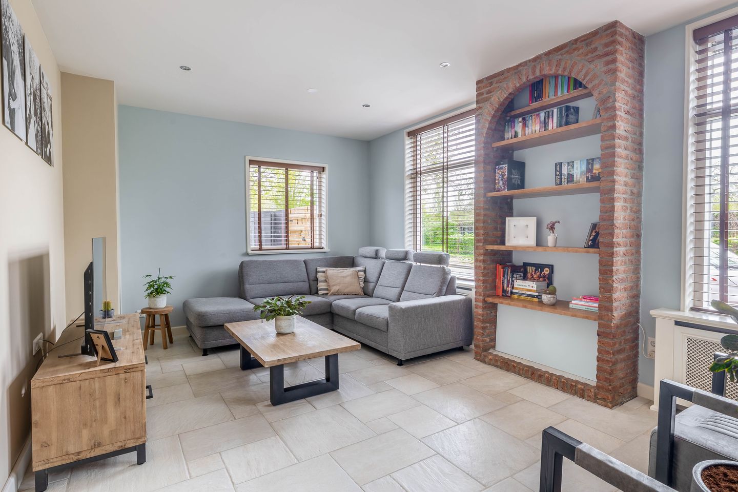 Foto 14 van van Strijenstraat 4