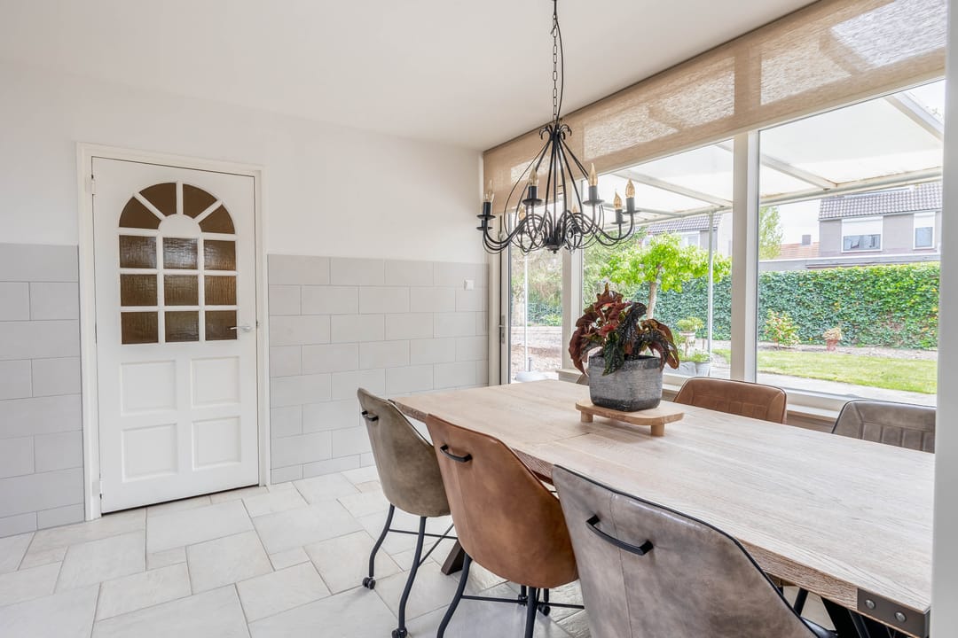 Foto 16 van van Strijenstraat 4