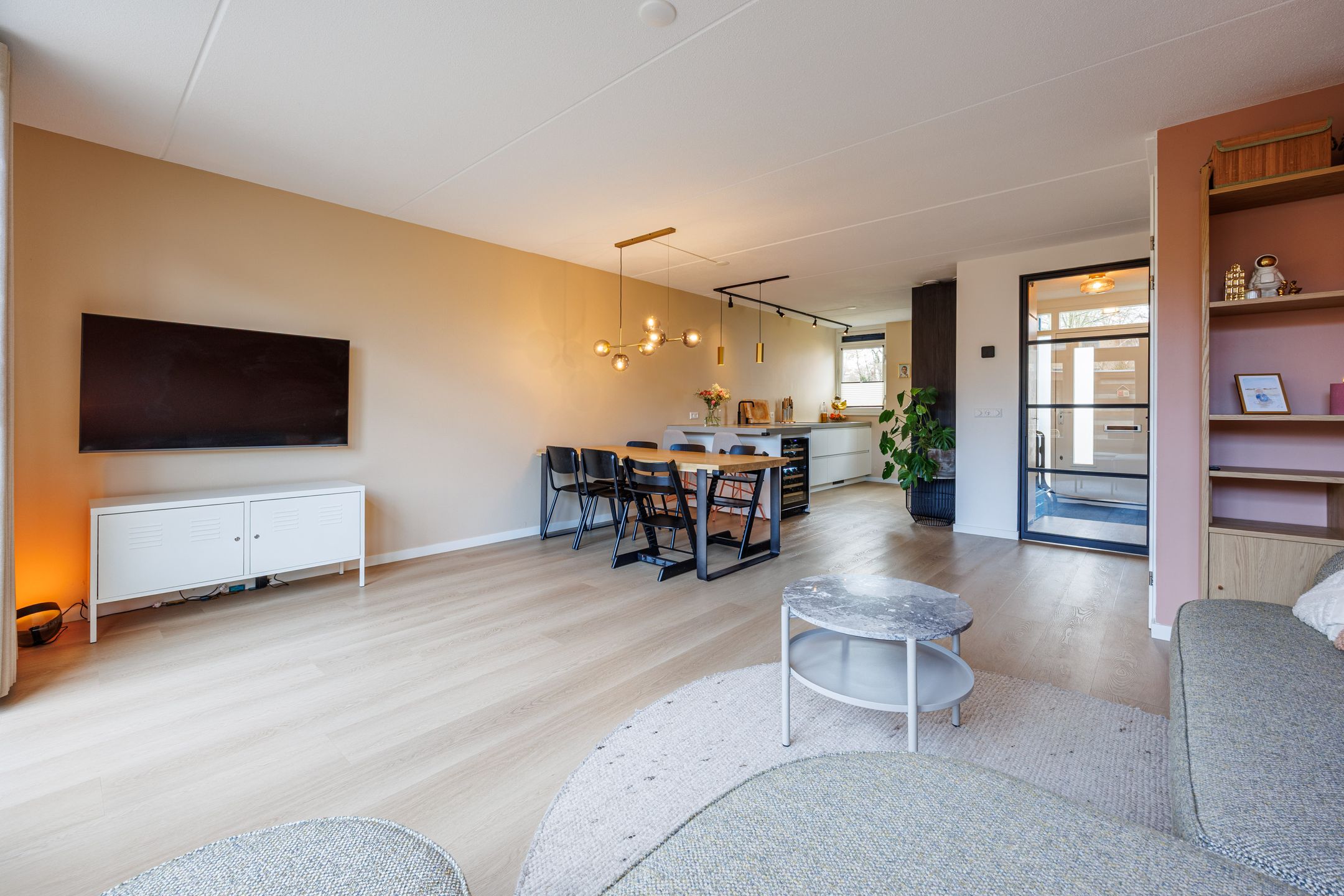 Spacious Family Home with Garden Near Delft Center — 18